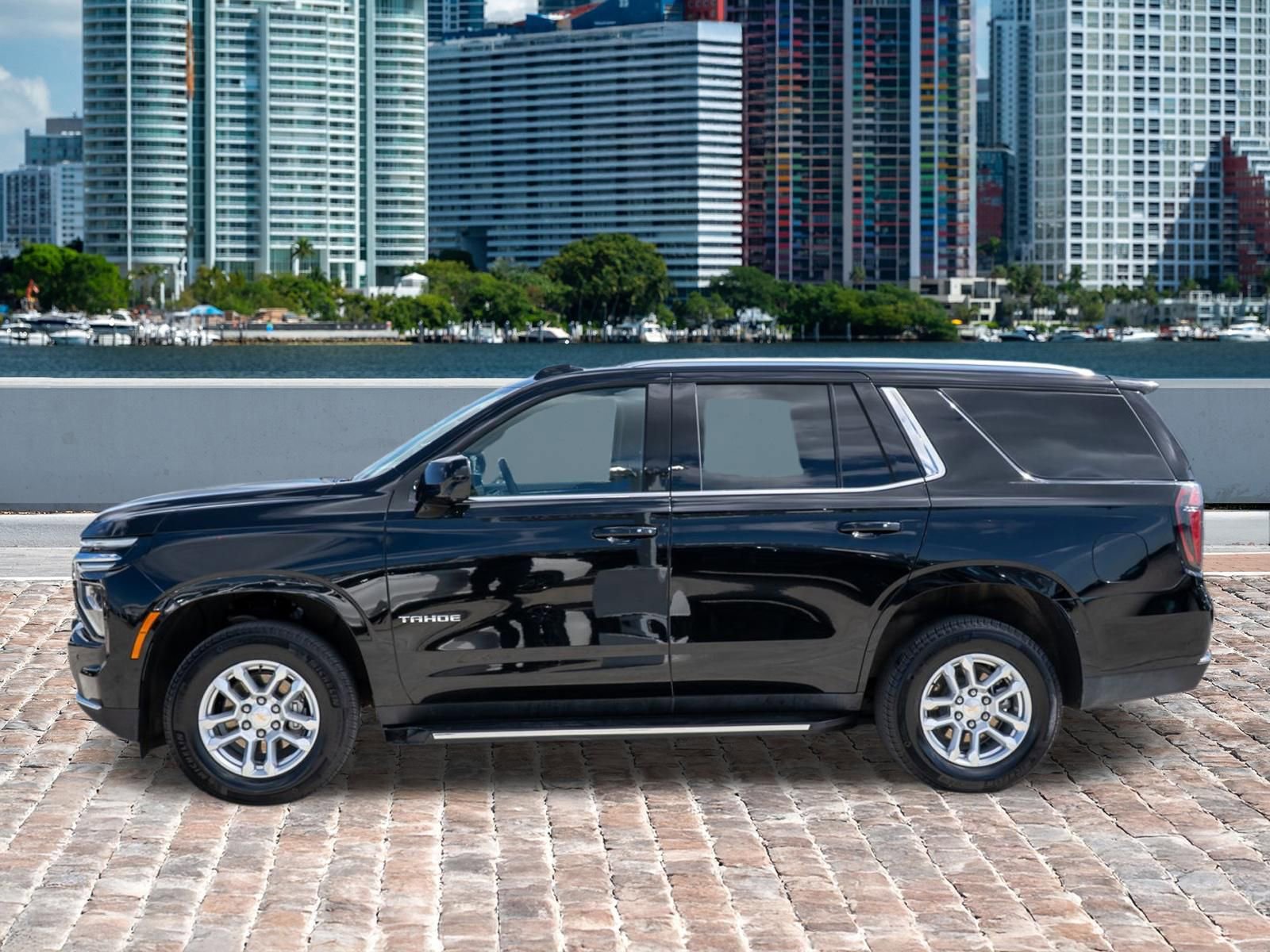 Used 2025 Chevrolet Tahoe LT image 8