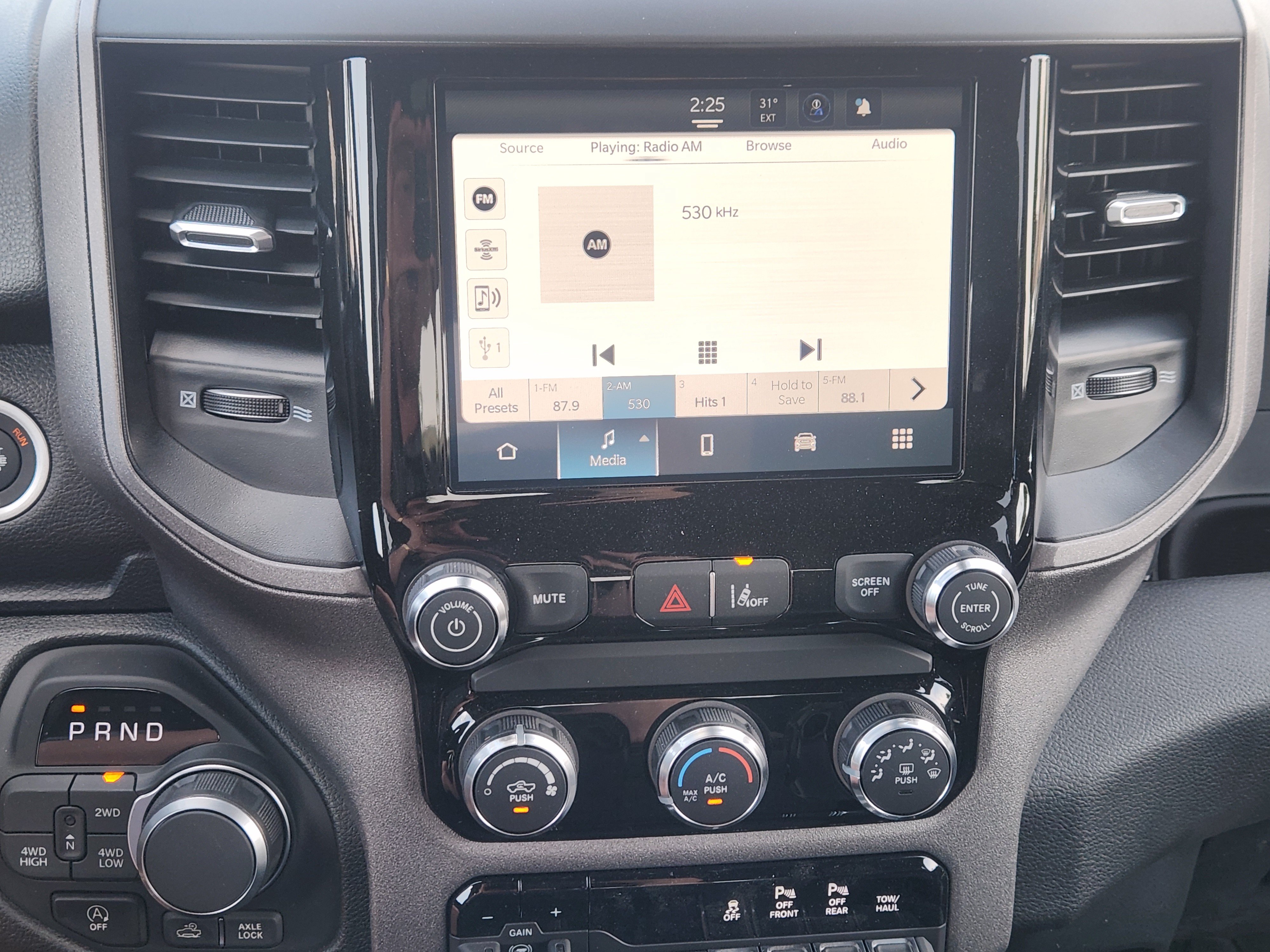 New 2026 RAM 1500 Warlock AWD/4WD image 14