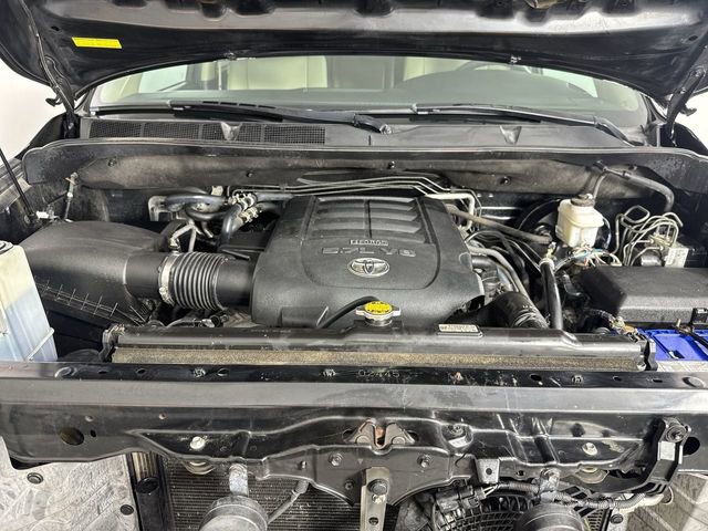 Used 2014 Toyota Sequoia SR5 AWD/4WD image 28