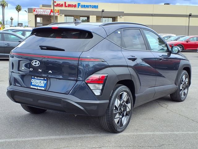 Certified 2025 Hyundai Kona SEL FWD image 4
