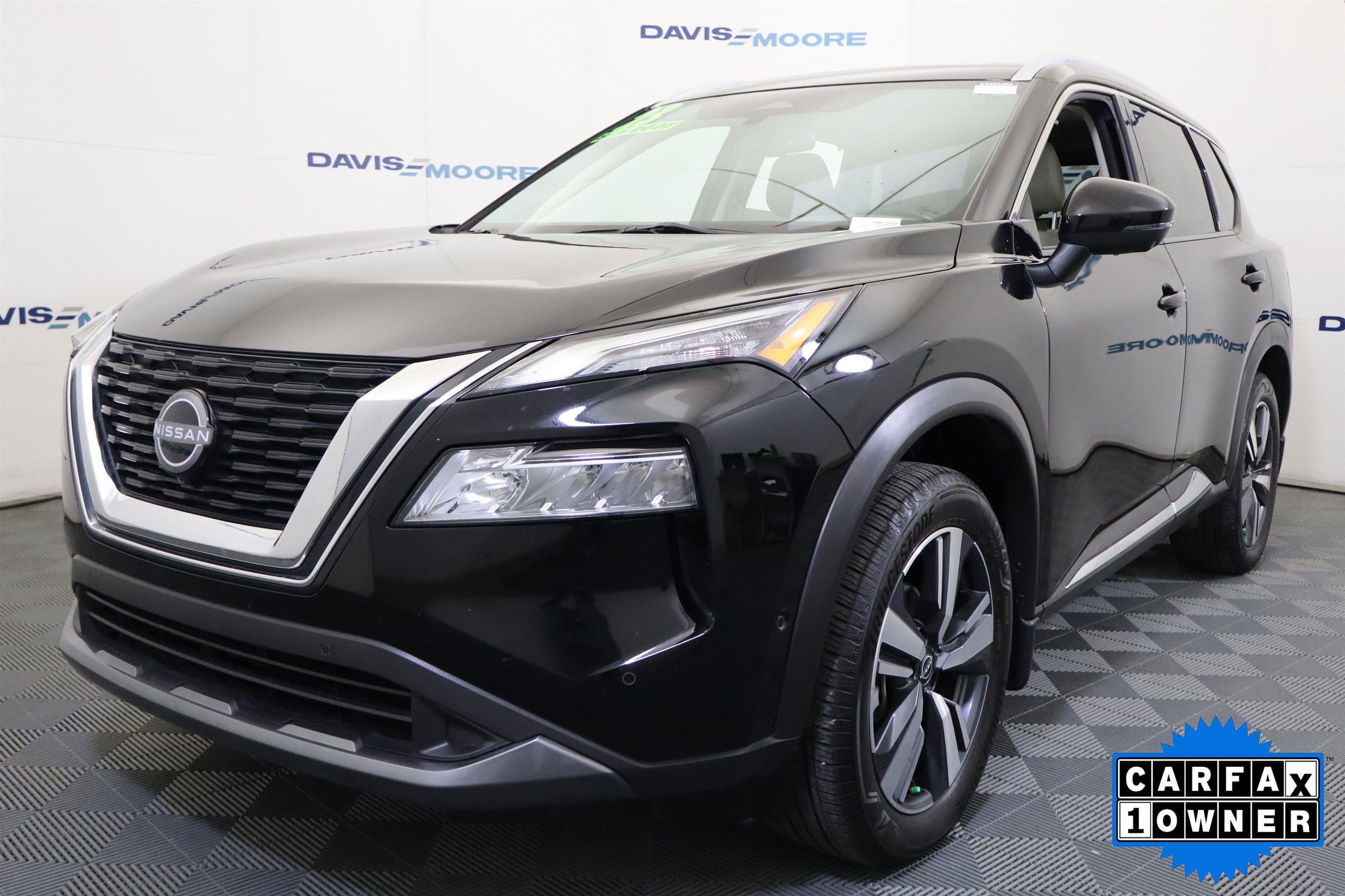 Used 2025 Chevrolet Silverado 1500 LT w/ Leather Package image 44