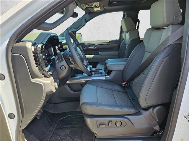 New 2026 Chevrolet Silverado 1500 ZR2 w/ LPO, Dark Essentials Package AWD/4WD video 4