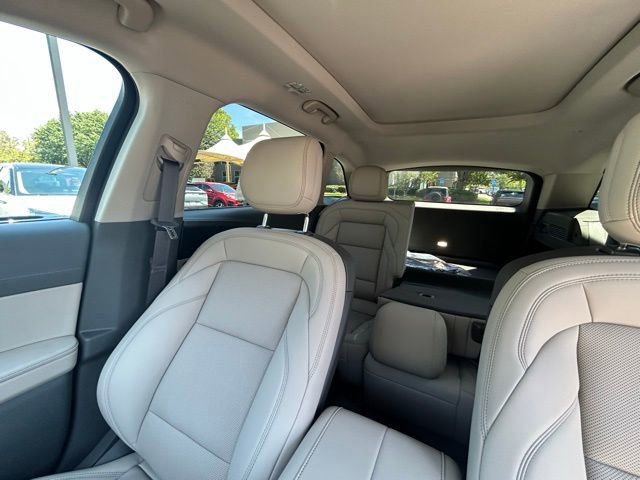 New 2025 Lincoln Nautilus Premier w/ Equipment Group 102A image 15