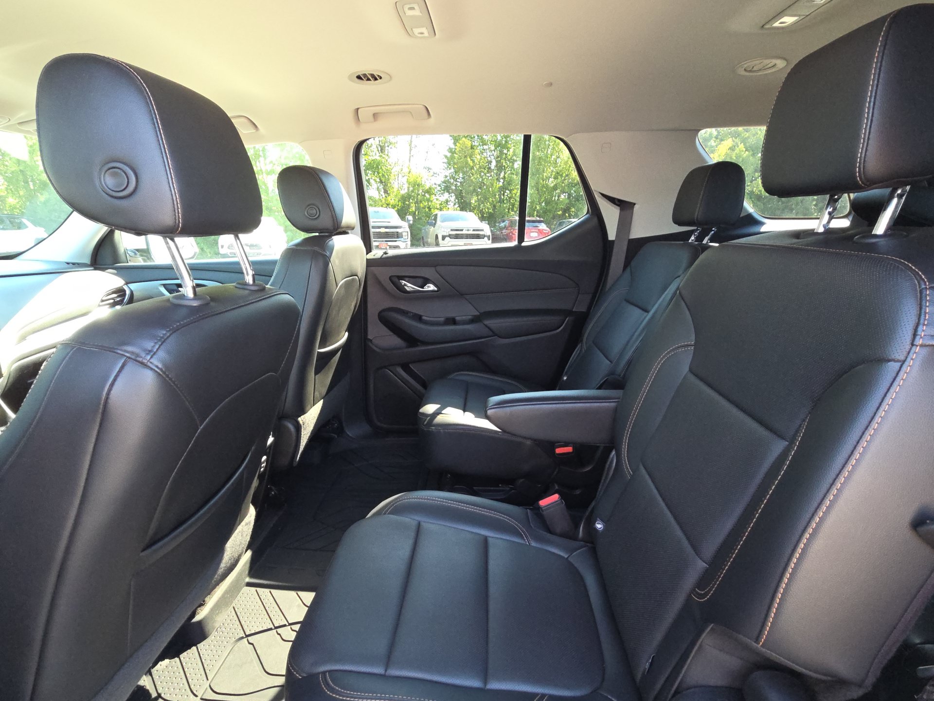 Used 2019 Chevrolet Traverse Premier w/ LPO, Floor Liner Package AWD/4WD image 28