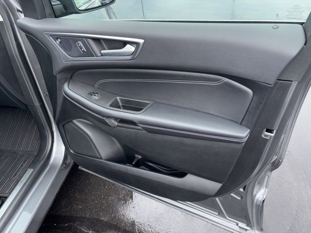 Certified 2024 Ford Edge Titanium AWD/4WD image 6