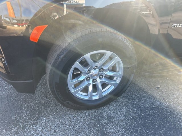 Used 2024 Chevrolet Suburban LT image 10