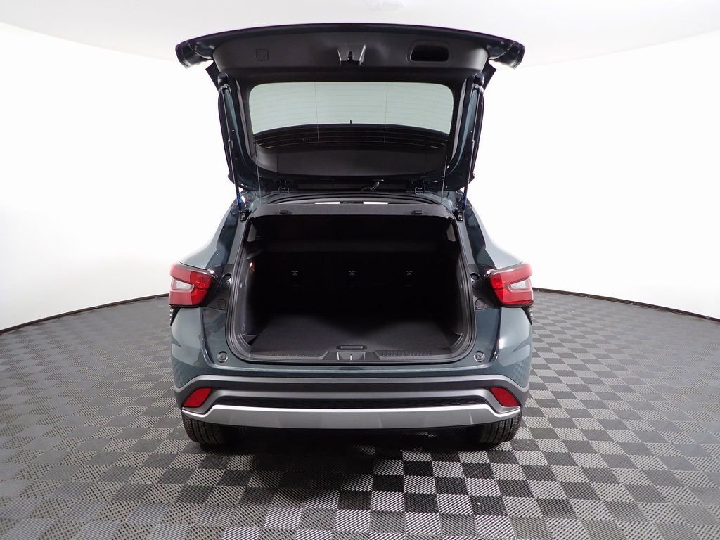 New 2026 Chevrolet Trax LT w/ LT Convenience Package image 11