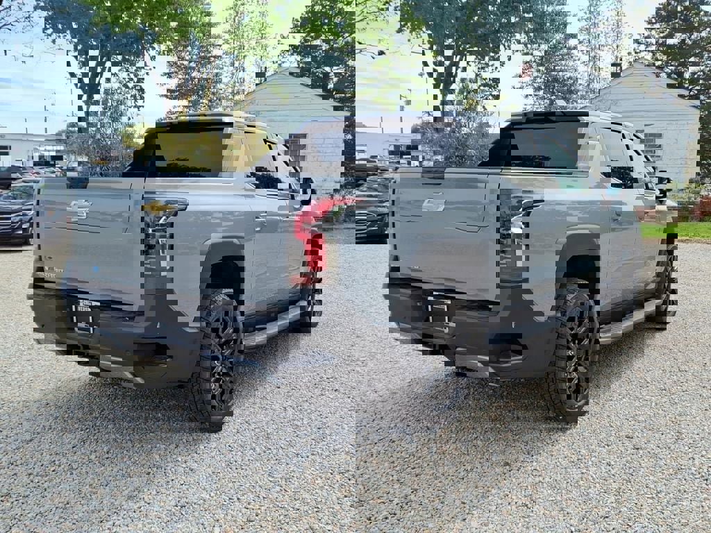 New 2026 Chevrolet Silverado EV LT w/ Plus Package AWD/4WD image 9