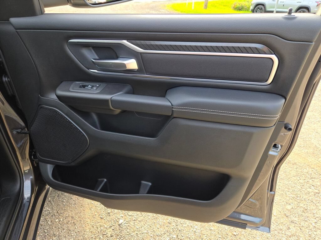 New 2027 RAM 1500 Big Horn w/ Night Edition AWD/4WD image 5