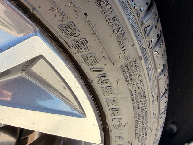 Used 2025 Hyundai Elantra Limited FWD image 7
