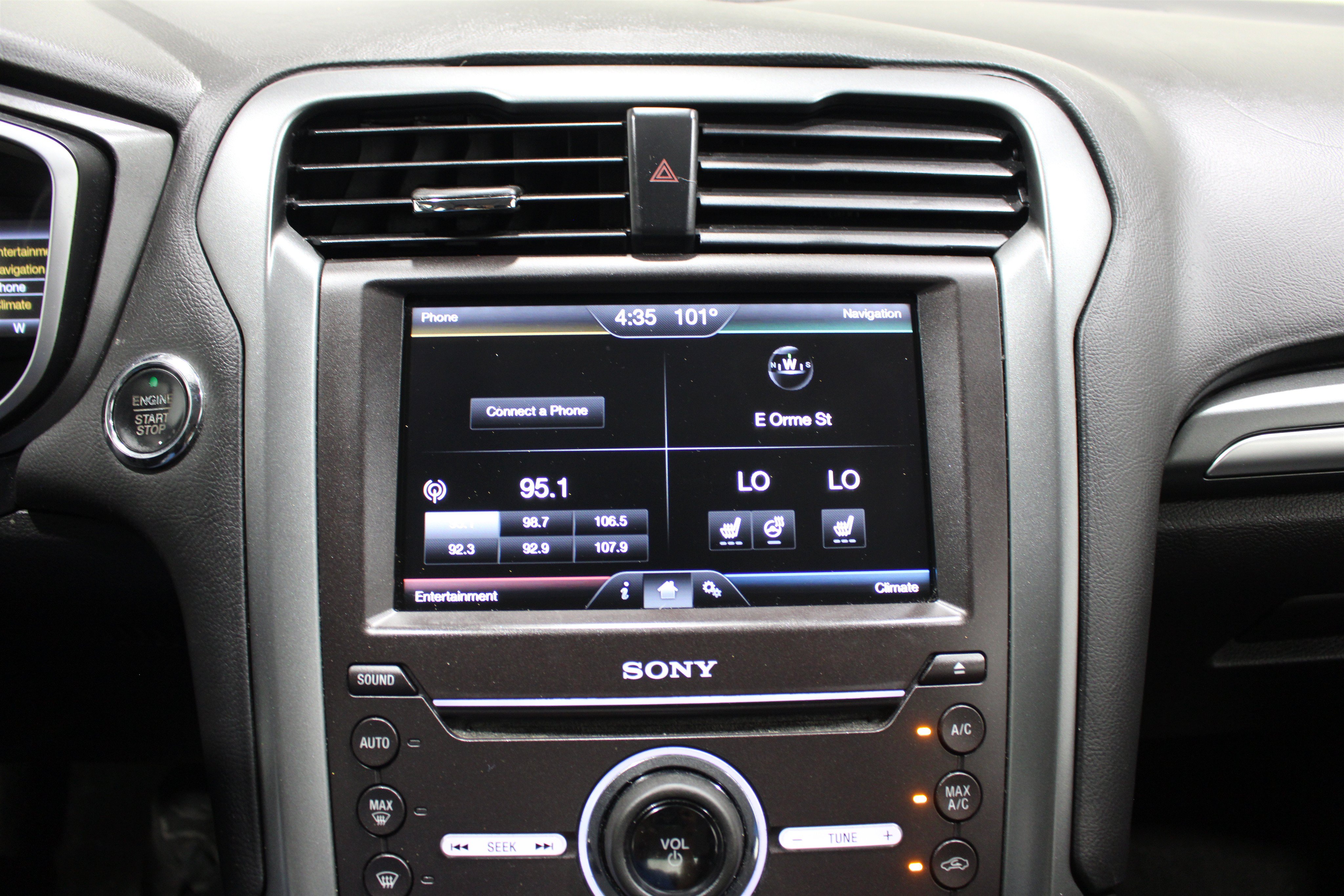 Used 2016 Ford Fusion Titanium FWD image 15