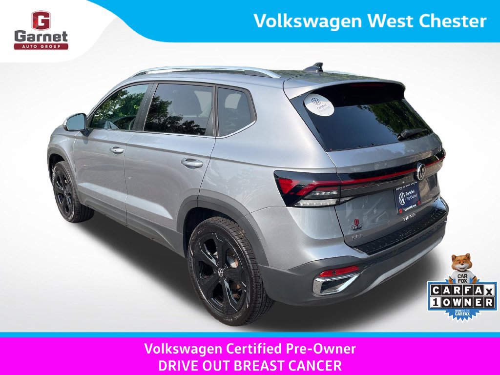 Certified 2025 Volkswagen Taos SEL AWD/4WD image 3