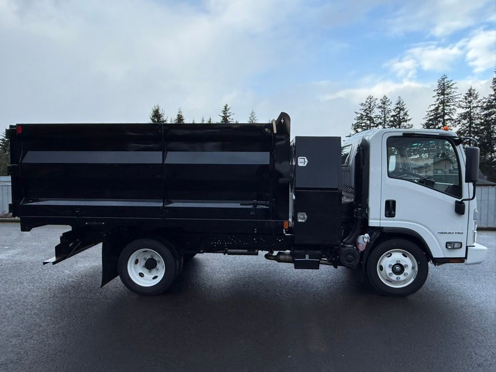 New 2024 Chevrolet Low Cab Forward image 9