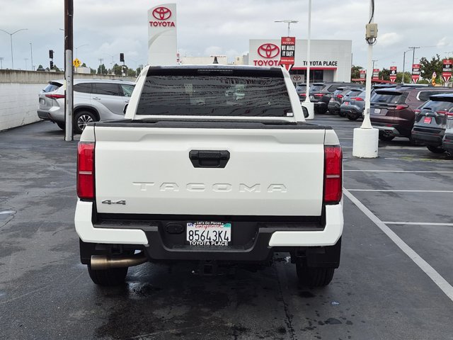 Used 2026 Toyota Tacoma SR5 AWD/4WD image 9
