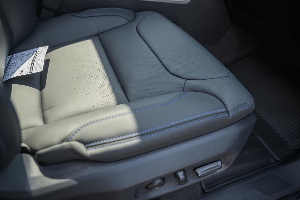 New 2026 Toyota Tundra Platinum AWD/4WD image 39