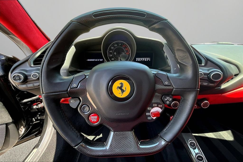 Used 2019 Ferrari 488 GTB RWD image 9