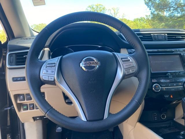 Used 2016 Nissan Rogue SL w/ SL Premium Package image 16