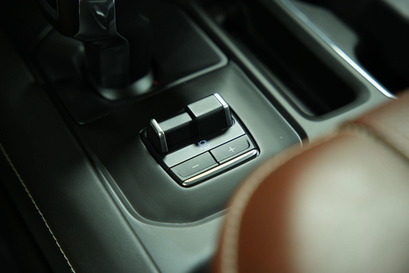 Certified 2025 GMC Sierra 1500 Denali Ultimate AWD/4WD image 59