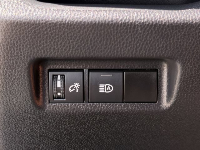 Certified 2025 Toyota RAV4 XLE FWD image 4