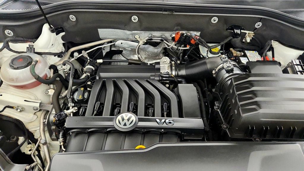 Used 2018 Volkswagen Atlas SEL FWD image 29