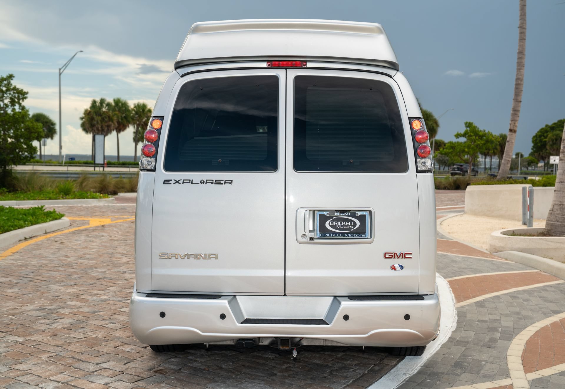 Used 2022 GMC Savana 2500 Extended RWD image 7