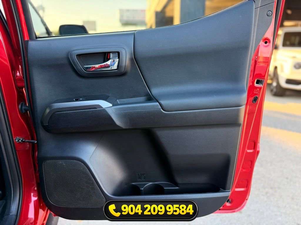 Used 2021 Toyota Tacoma TRD Off-Road w/ Technology Package image 31