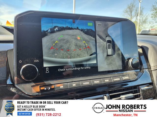 Used 2024 Nissan Pathfinder Platinum FWD image 7