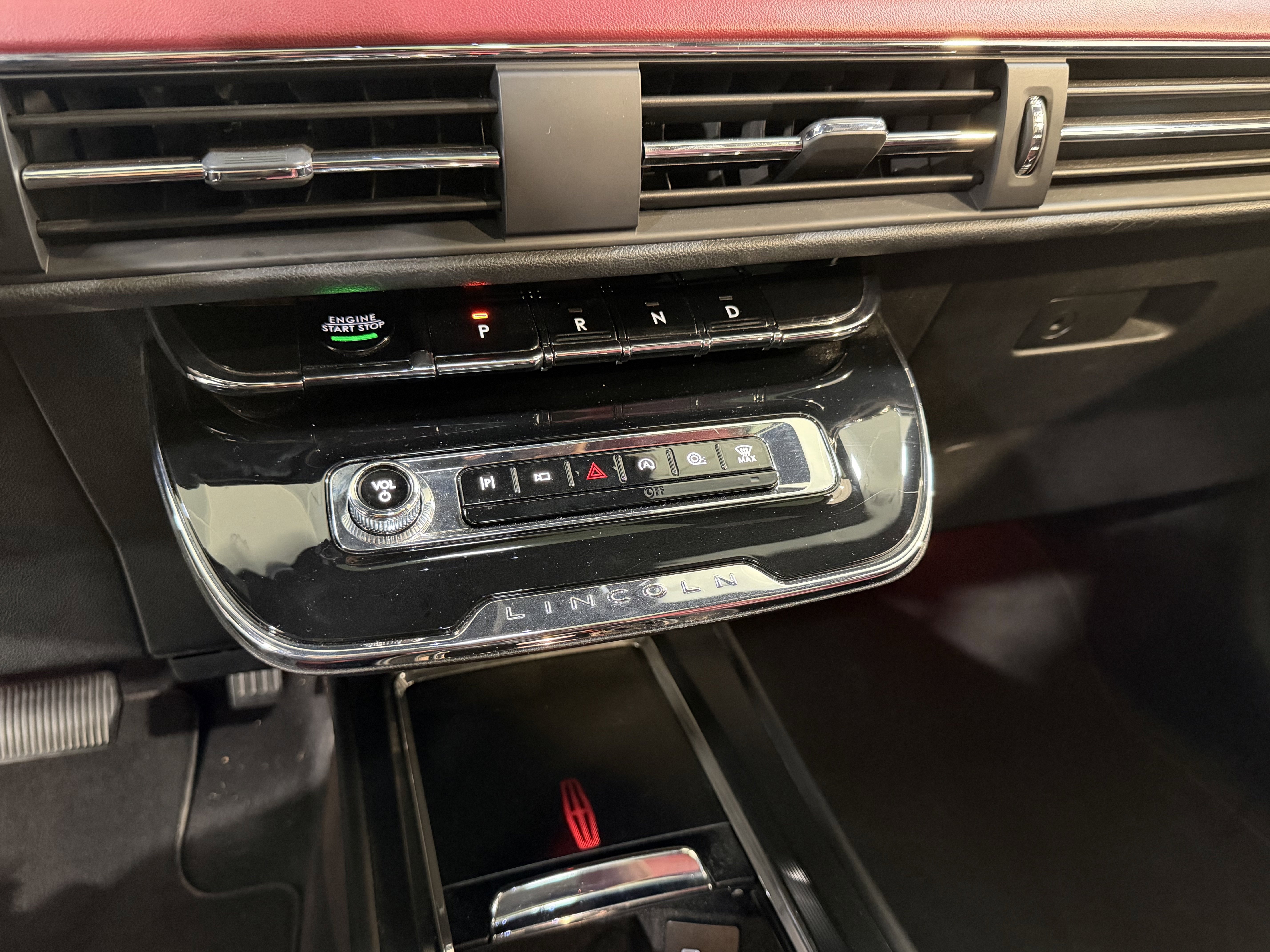 Used 2023 Lincoln Corsair Reserve w/ Equipment Group 202A image 19