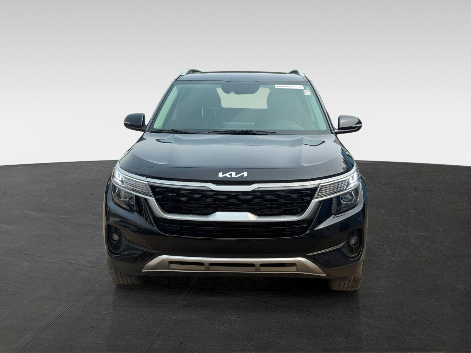 Used 2023 Kia Seltos EX AWD/4WD image 2