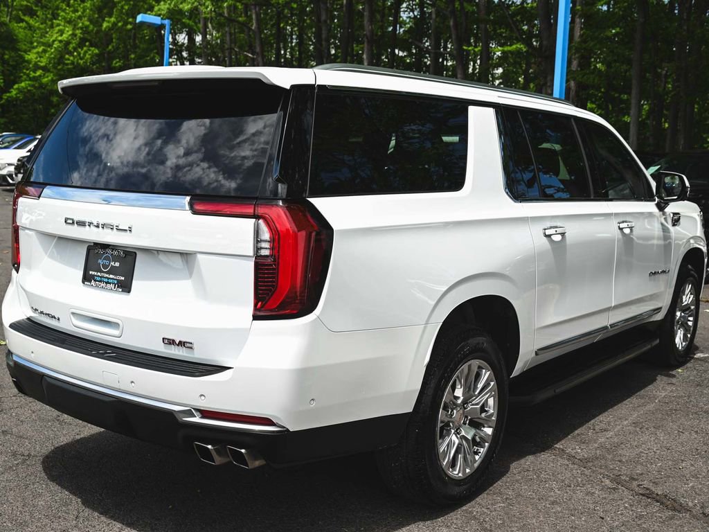 Used 2025 GMC Yukon XL Denali AWD/4WD image 6