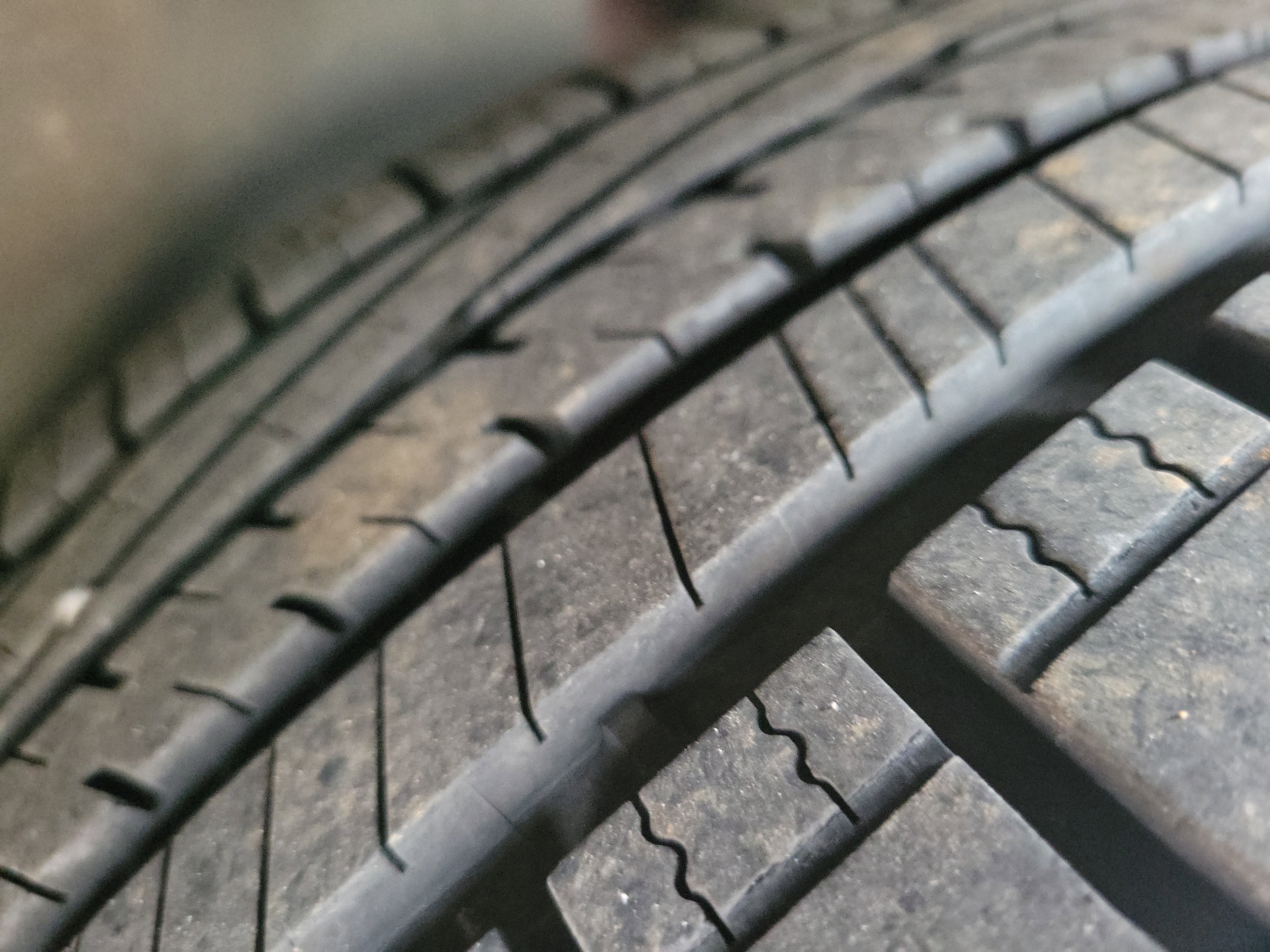 Used 2023 Dodge Challenger GT image 9