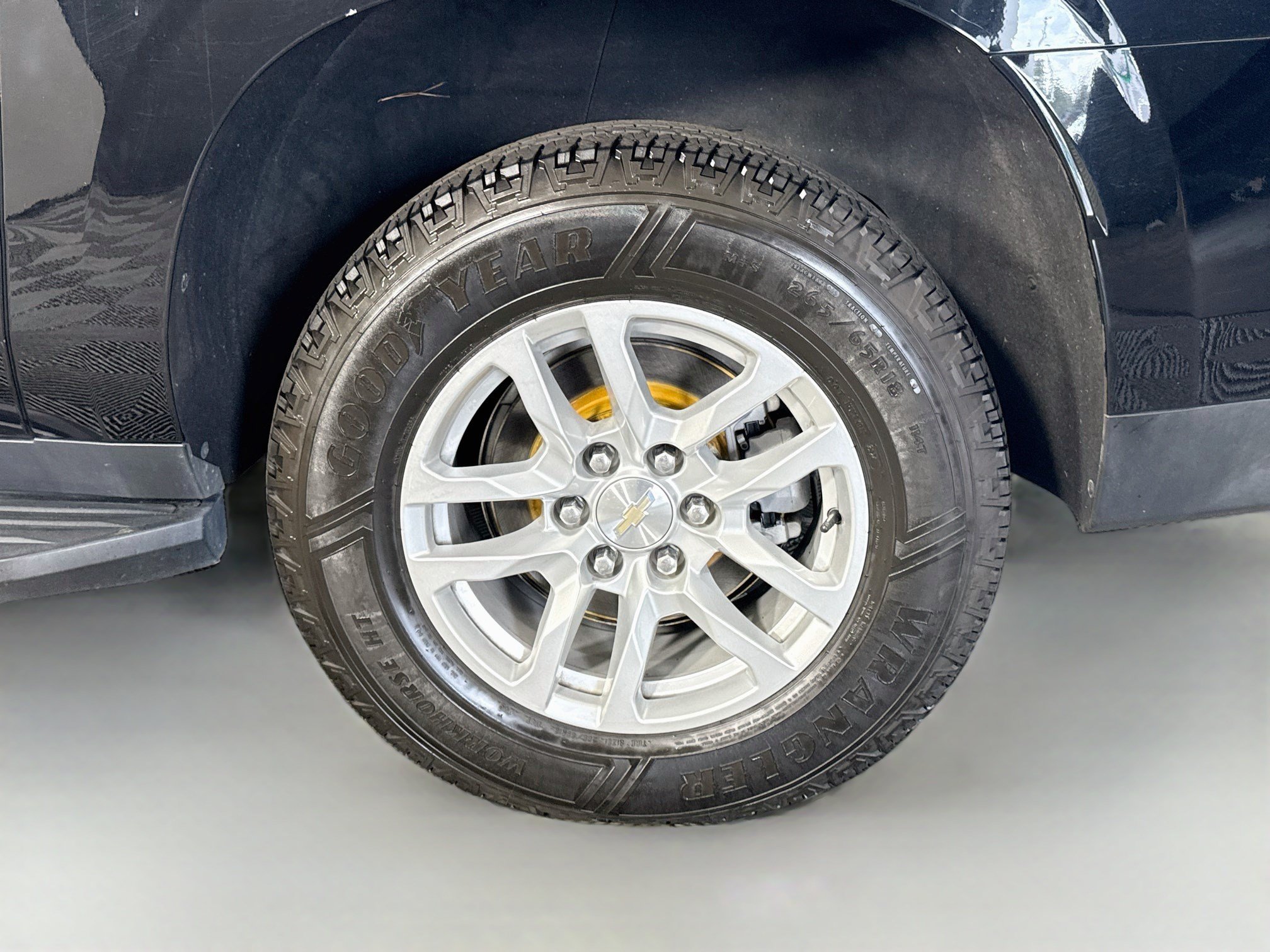 Used 2021 Chevrolet Suburban LS AWD/4WD image 37