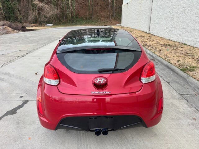 Used 2016 Hyundai Veloster w/ Option Group 02 FWD image 12