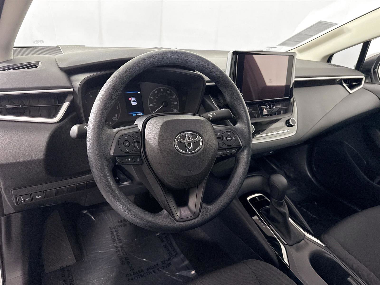 Used 2023 Toyota Corolla LE image 4