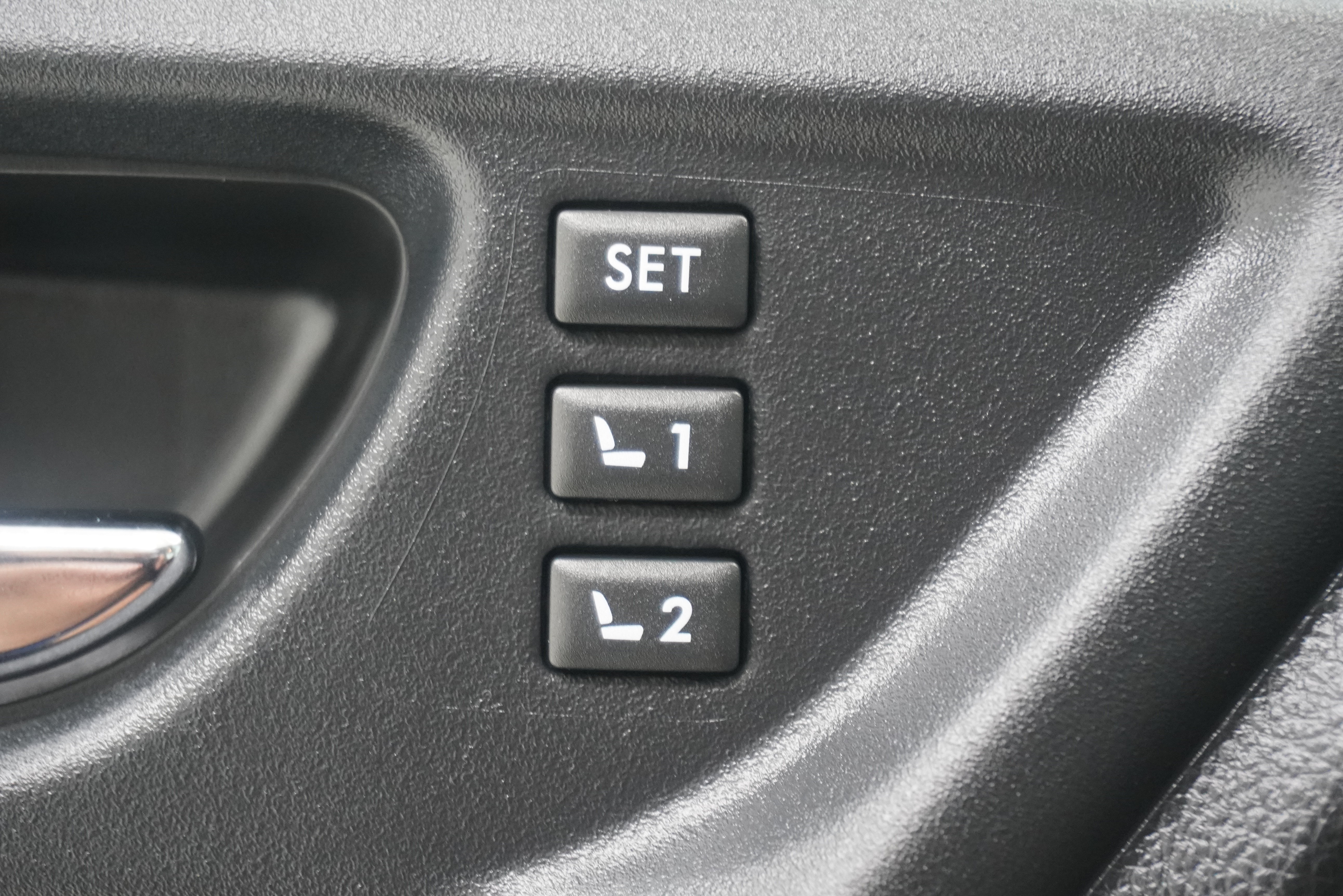 Used 2017 Subaru Forester 2.5i Touring AWD/4WD image 16
