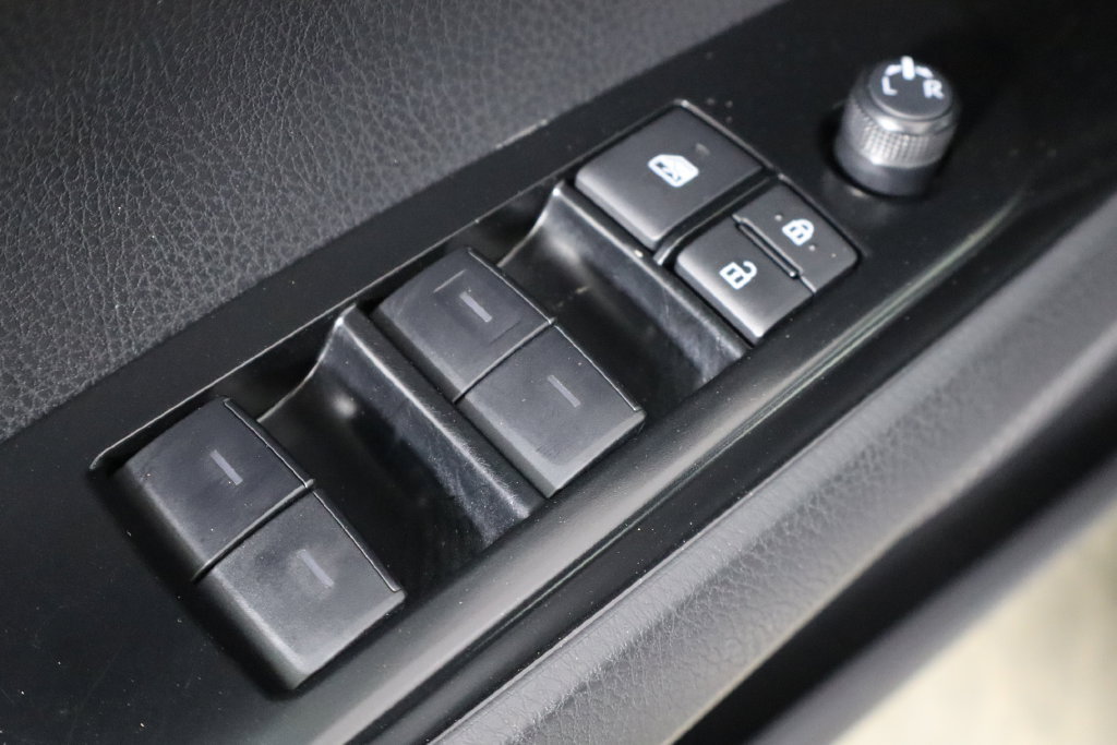 Used 2026 Toyota Camry SE w/ Convenience Package FWD image 19