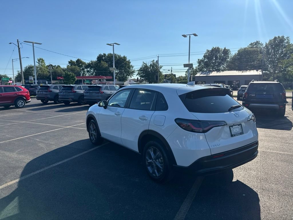 Certified 2026 Honda HR-V LX image 7