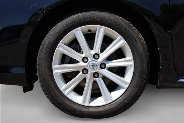 Used 2013 Toyota Camry XLE FWD image 9