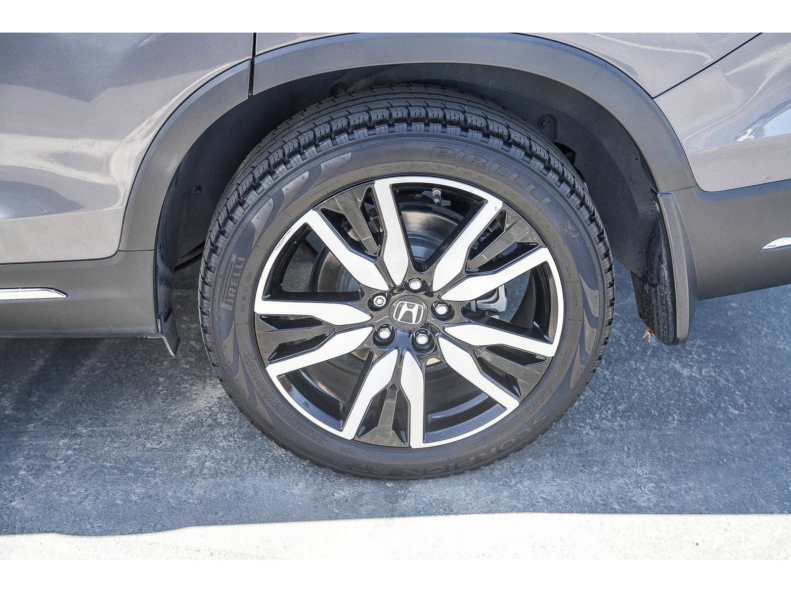 Used 2021 Honda Pilot Elite image 9