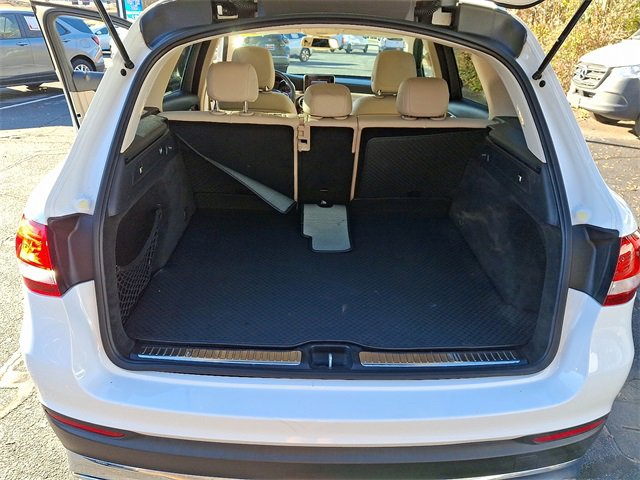 Used 2016 Mercedes-Benz GLC 300 w/ Premium Package image 29