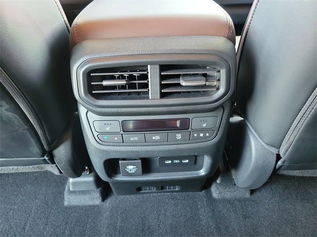 Certified 2025 Honda Pilot Elite image 13