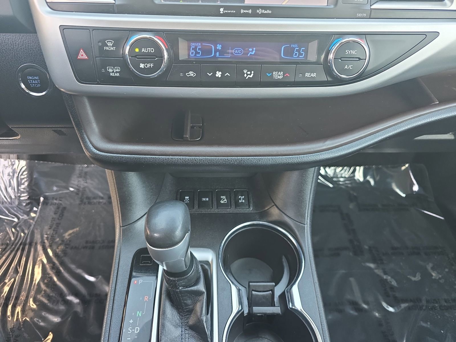 Used 2018 Toyota Highlander XLE image 31
