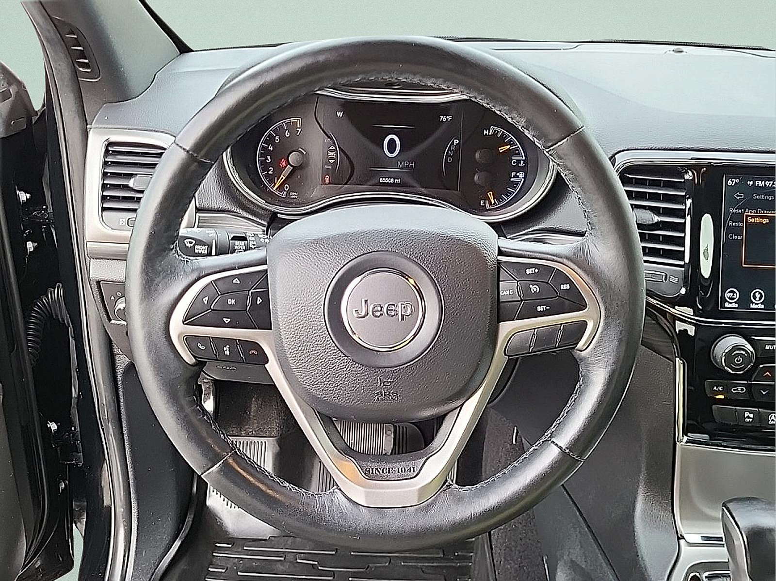Used 2019 Jeep Grand Cherokee Altitude AWD/4WD image 17
