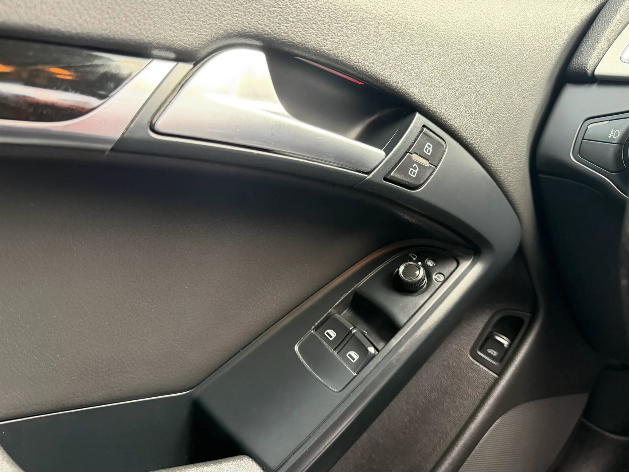 Used 2011 Audi A5 2.0T Premium Plus image 22