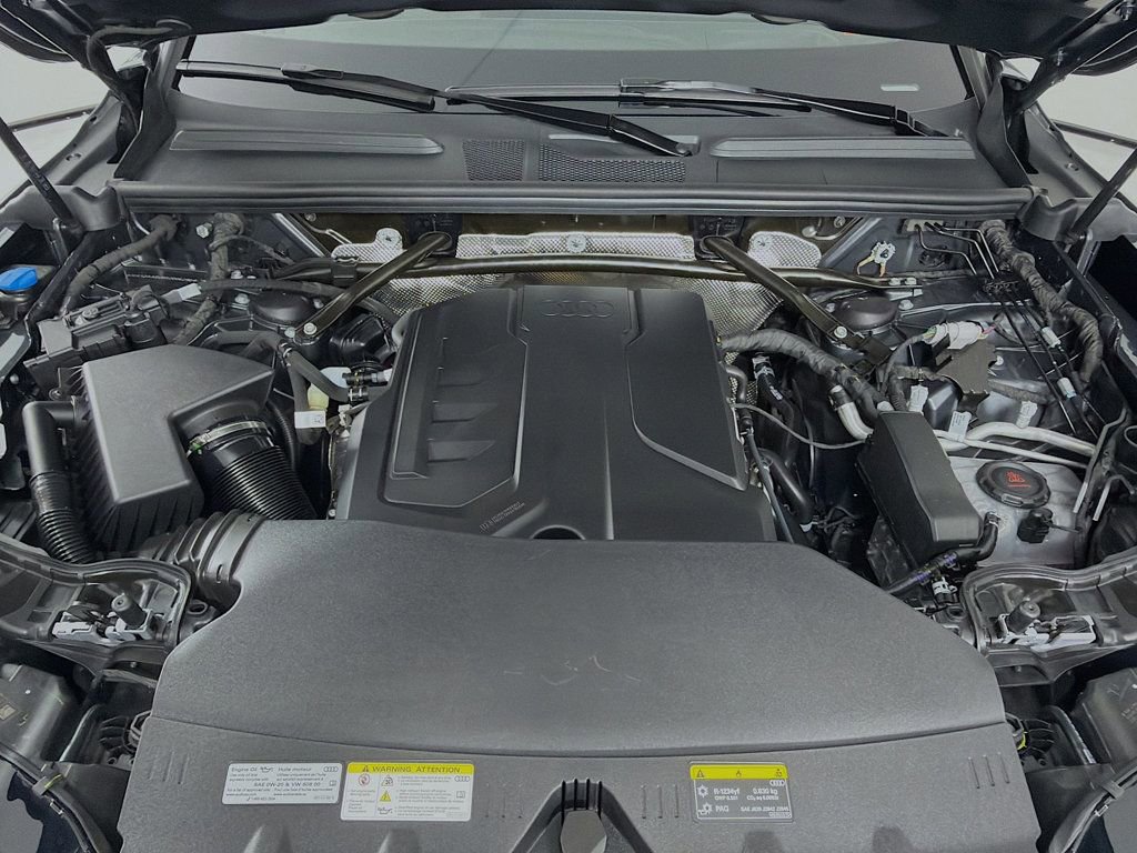 Used 2025 Audi Q5 Premium Plus image 29