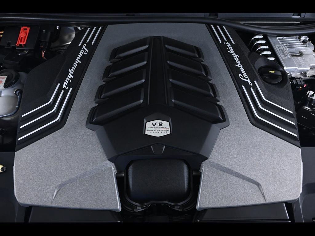 Used 2024 Lamborghini Urus S image 40