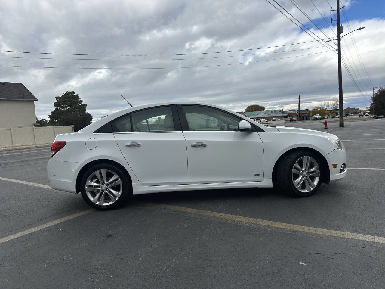 Used 2013 Chevrolet Cruze LTZ w/ RS Package image 4