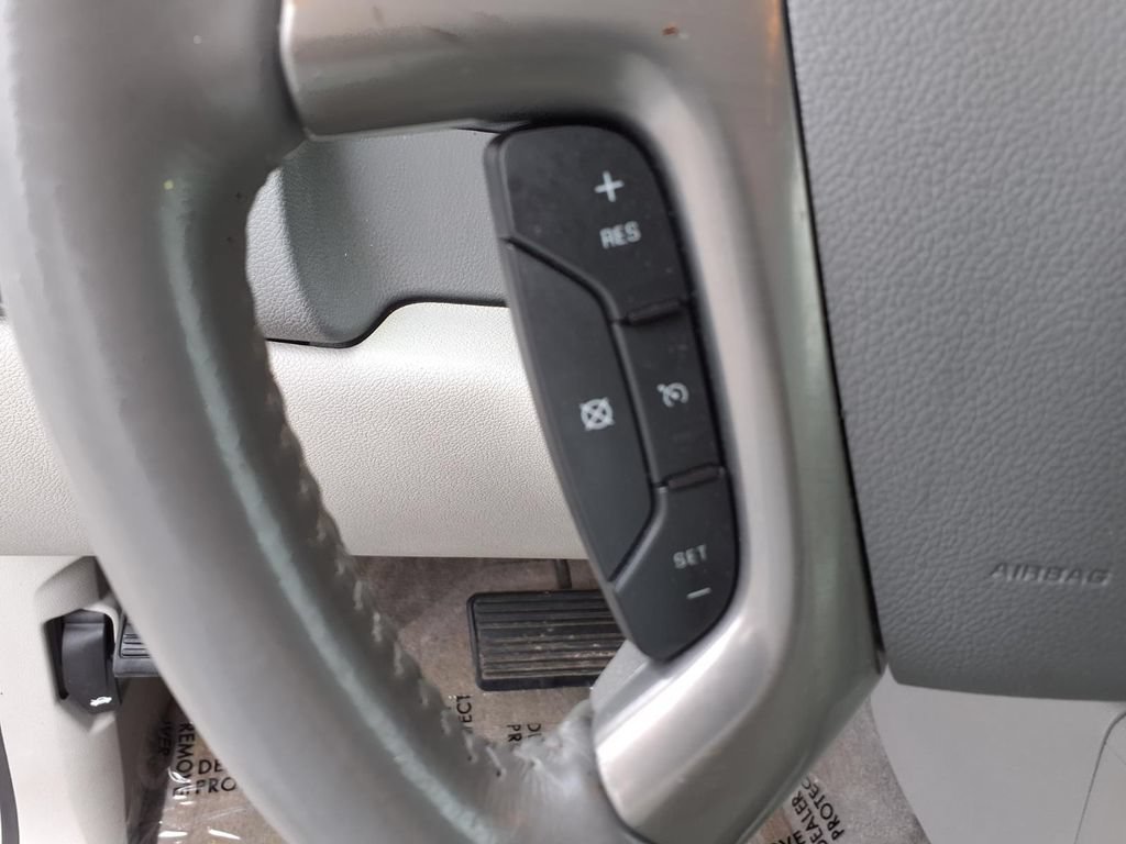 Used 2013 Chevrolet Tahoe LT w/ Luxury Package AWD/4WD image 8