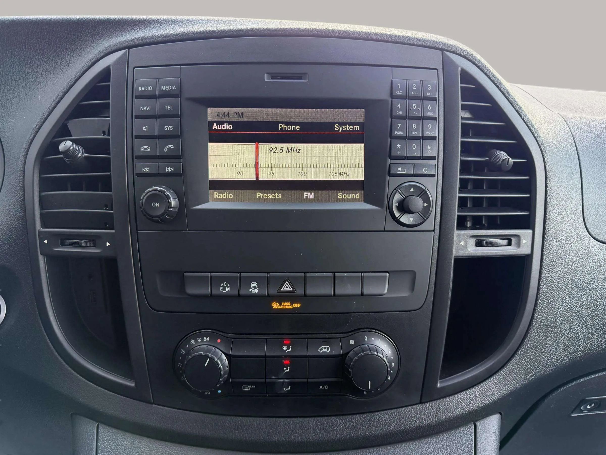 Used 2018 Mercedes-Benz Metris image 21