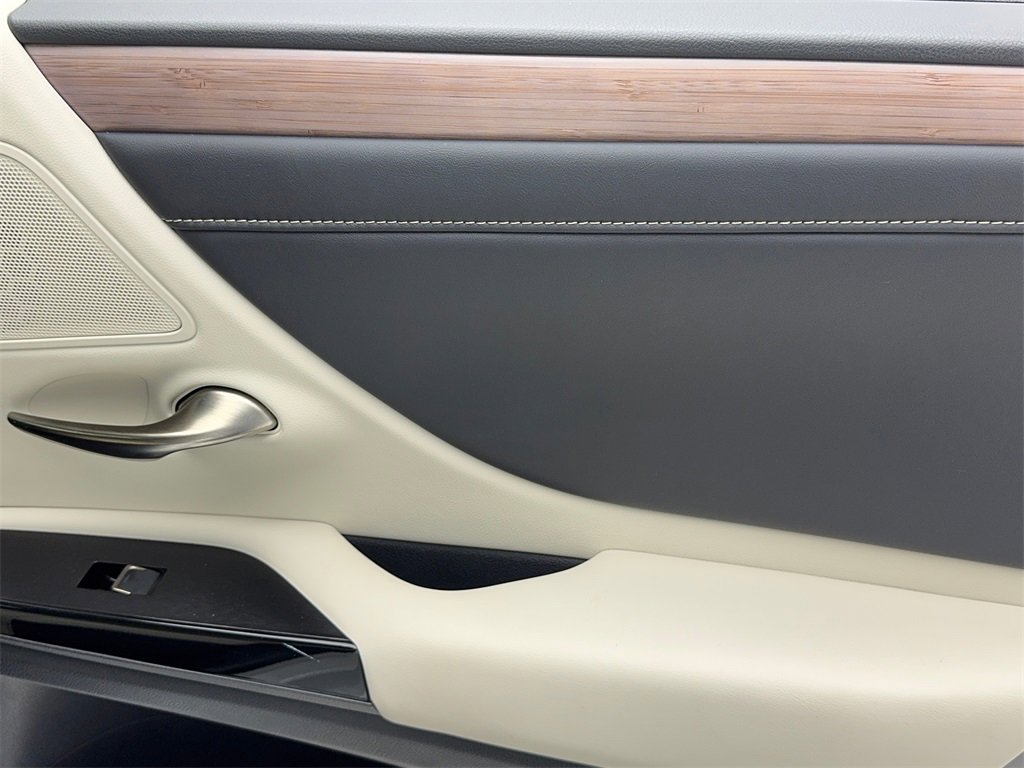 Used 2024 Lexus ES 350 w/ Premium Package image 48